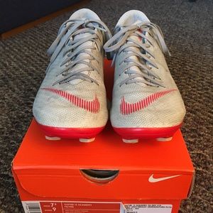 Vapor 12 Academy Nike soccer cleats